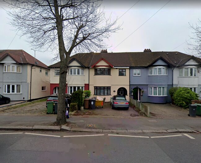 1 Bedroom Terraced House To Rent In New Road, London, E4