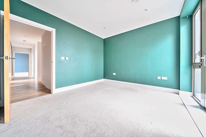 2 Bedroom Flat To Rent In Corio House, Bermondsey, SE1