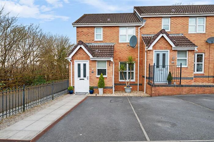 3 Bedroom End Of Terrace House For Sale In Leucarum Court, Loughor, Swansea, SA4
