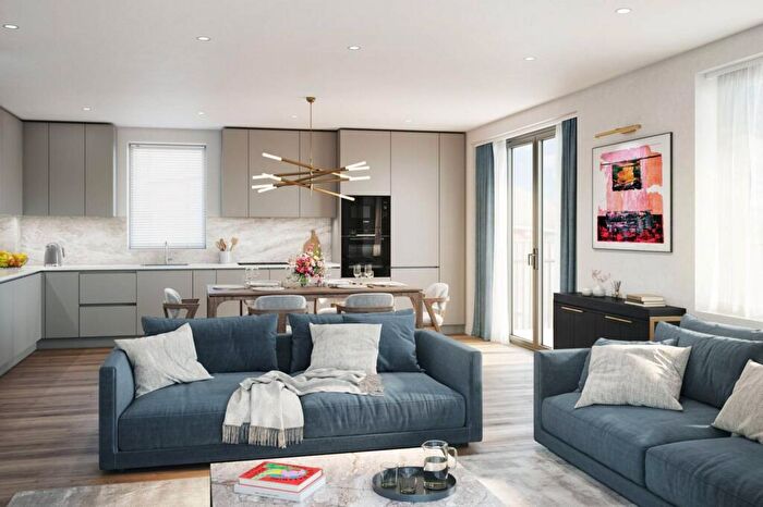 2 Bedroom Flat For Sale In Frankum Mews, Wood Green, N22