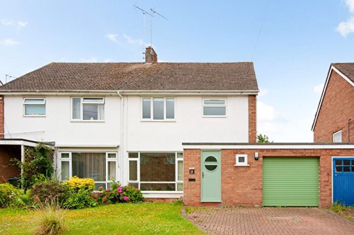 3 Bedroom Semi-Detached House To Rent In Brickle Lane, Bloxham, Banbury, Oxon, OX15