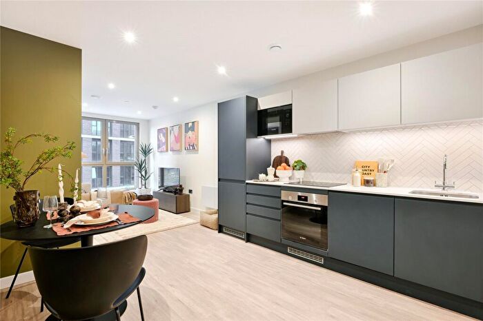 1 Bedroom Apartment To Rent In Uncle Leeds, Whitehall, LS12