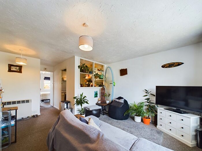 1 Bedroom Flat To Rent In Oak Court, Oak Manor Drive, Cheltenham, GL52