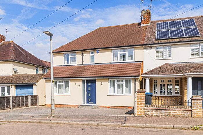 4 Bedroom Semi-Detached House To Rent In Ranelagh Road, Hemel Hempstead, HP2