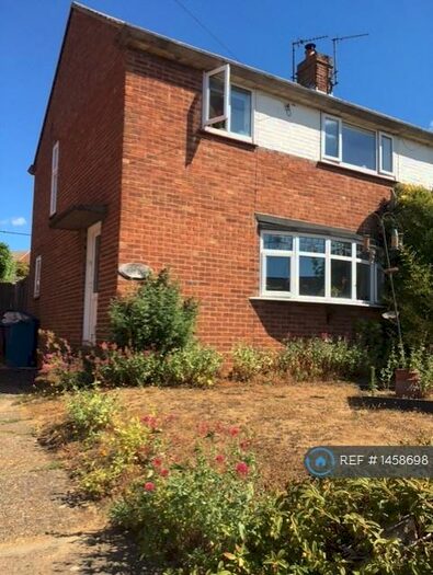 3 Bedroom Semi-Detached House To Rent In Tudor Road, Sudbury, CO10