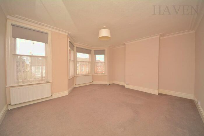 2 Bedroom Flat To Rent In Hertford Road, East Finchley, N2