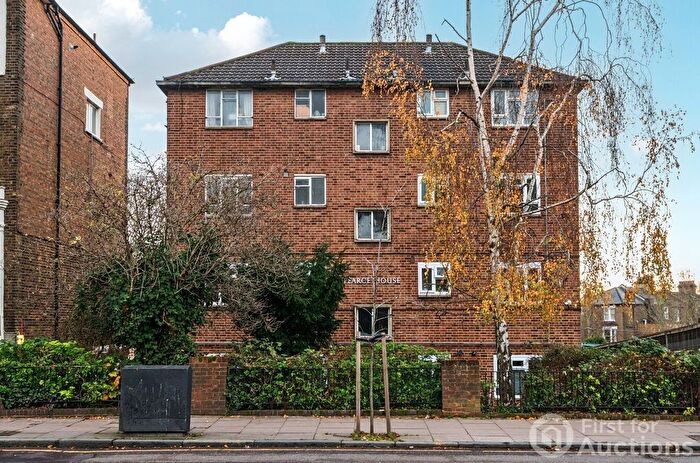 1 Bedroom Flat For Sale In Junction Road, London, N19