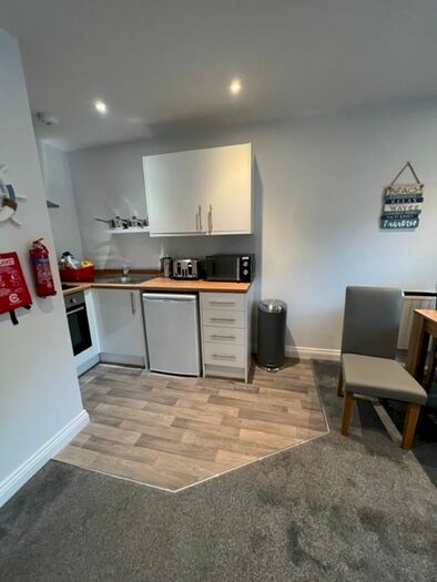 2 Bedroom Flat To Rent In Windmill Hill, Brixham, TQ5