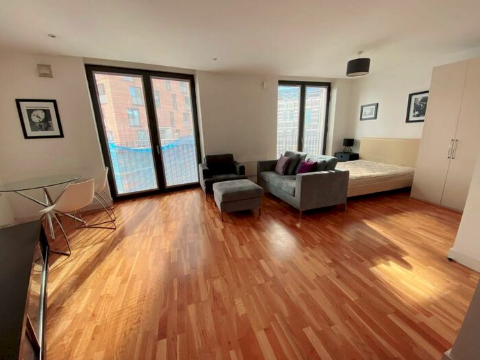 1 Bedroom Apartment To Rent In Piccadilly Place, Manchester, Greater Manchester, M1