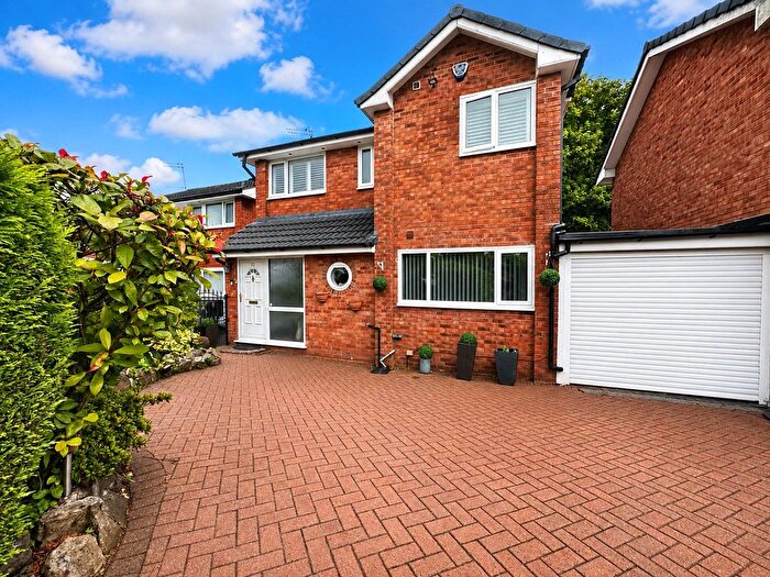 4 Bedroom Link Detached House For Sale In Brookside Avenue, Stockport, Greater Manchester, SK2