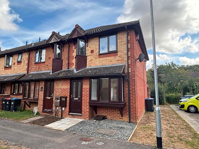 2 Bedroom End Of Terrace House To Rent In Pennycress Way, Newport Pagnell, MK16