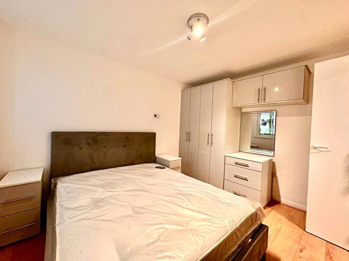 1 Bedroom Flat To Rent In Hamilton House, British Street, Bow, E3