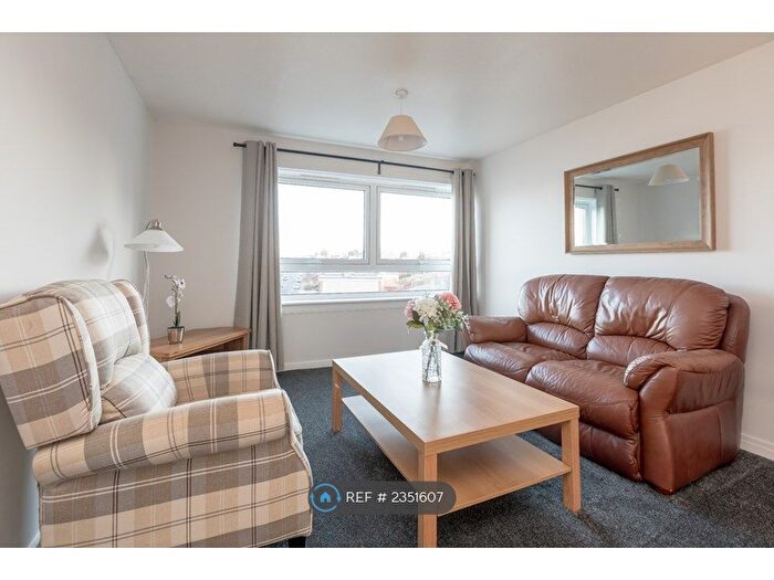 2 Bedroom Flat To Rent In Coillesdene House, Edinburgh, EH15