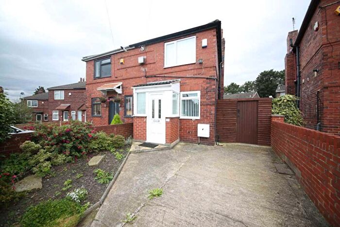 2 Bedroom Semi Detached House To Rent In Lincroft Crescent, Leeds, West Yorkshire, LS13