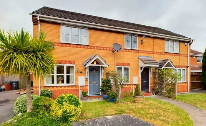 3 Bedroom House To Rent In Elmwood Drive, Alfreton, DE55