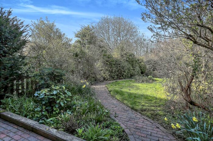 3 Bedroom Terraced House For Sale In Mill Crescent, Kingsbury, Tamworth, B78
