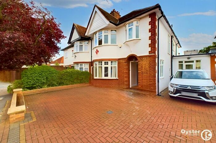 4 Bedroom Semi-Detached House To Rent In Kenver Avenue, London, N12