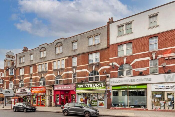 2 Bedroom Flat To Rent In Streatham High Road, London SW16