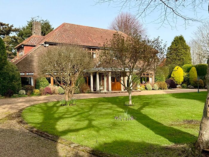 4 Bedroom Detached House For Sale In Cooden Sea Road, Bexhill-On-Sea, TN39