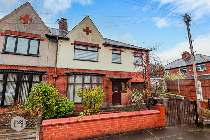 4 Bedroom Semi-Detached House For Sale In Turner Bridge Road, Tonge Fold, Bolton, BL2