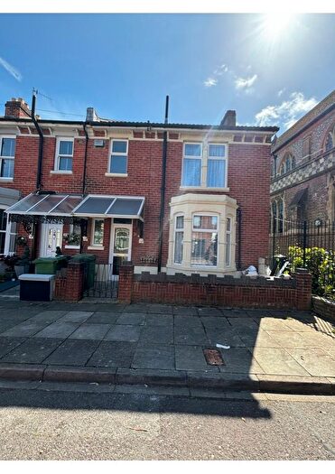 3 Bedroom End Of Terrace House To Rent In Weston Avenue, Southsea, PO4