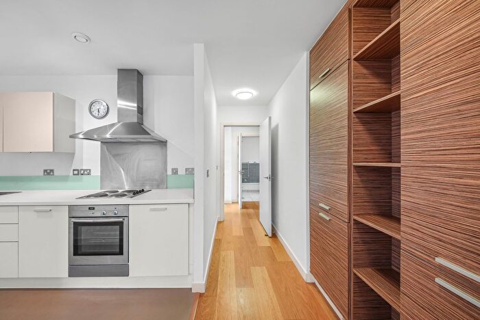 2 Bedroom Flat To Rent In Union Park, Canary Wharf, SE10