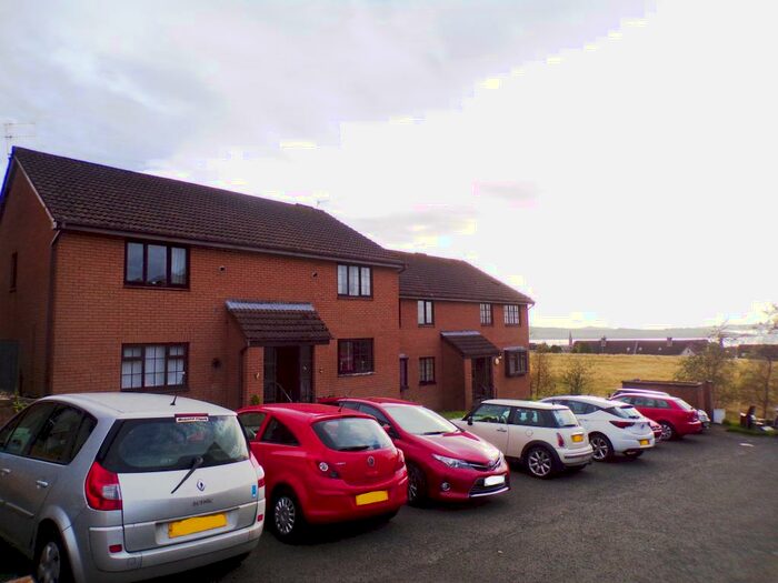 1 Bedroom Flat To Rent In Braeside Avenue, Largs, KA30