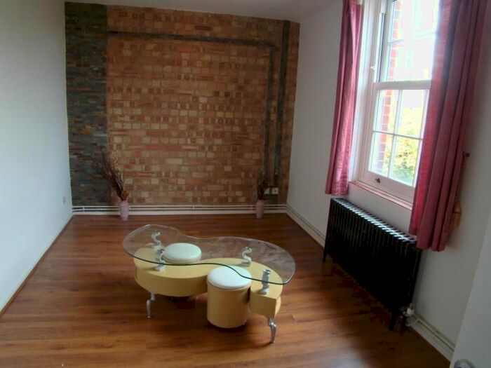 1 Bedroom Flat To Rent In Jones House, Stamford Hill, N16