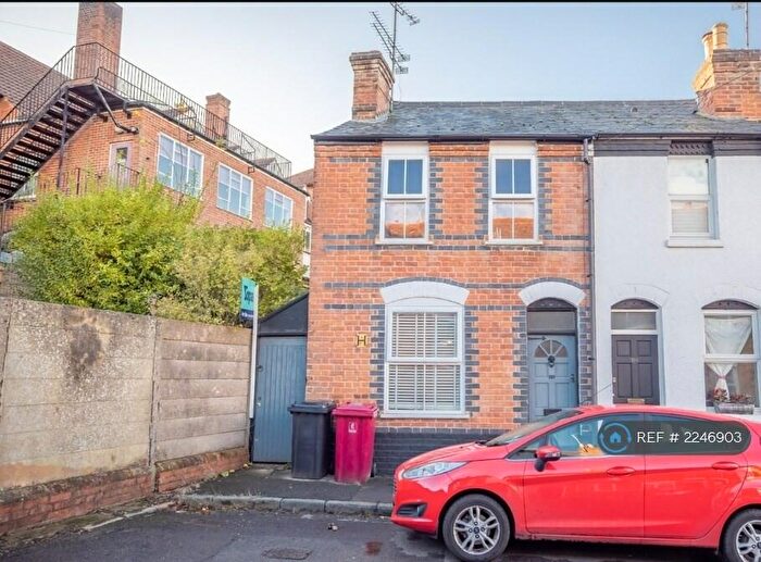 2 Bedroom End Of Terrace House To Rent In Blenheim Gardens, Reading, RG1