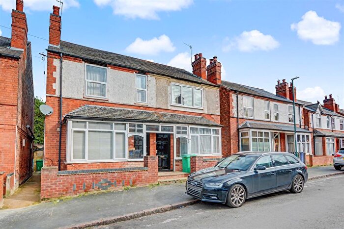 1 Bedroom Flat To Rent In Percival Road, Nottingham, NG5