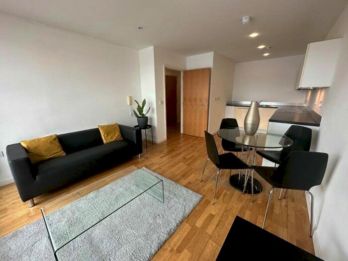 1 Bedroom Flat To Rent In Granville Square, King's Cross, London, WC1X