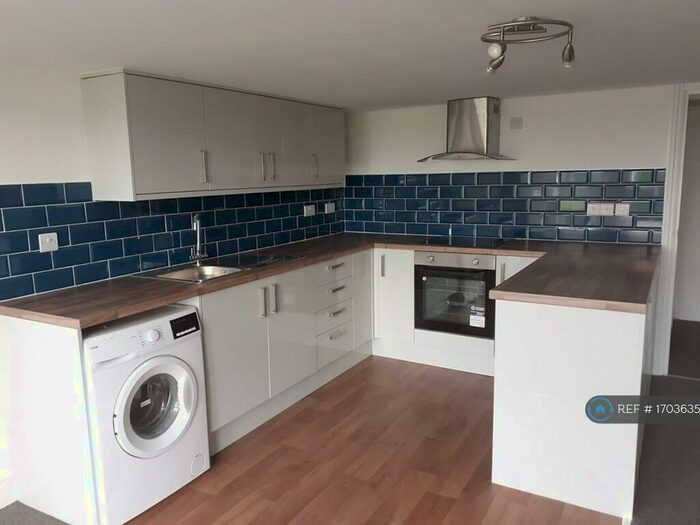 2 Bedroom Flat To Rent In Beach Rise, Westgate-On-Sea, CT8