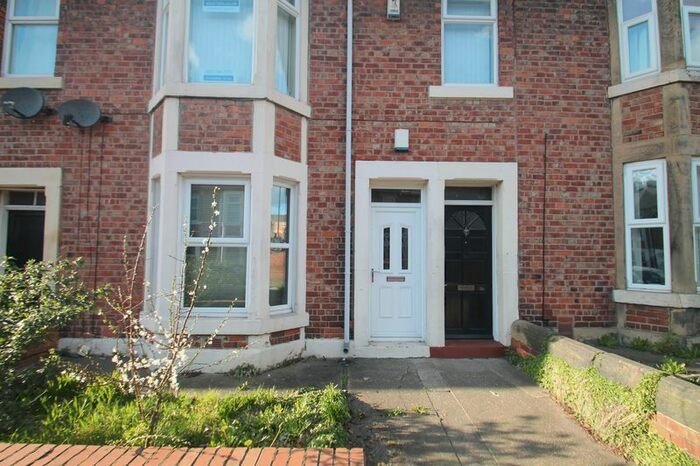 2 Bedroom Flat To Rent In Warwick Street, Heaton, Newcastle Upon Tyne, NE6