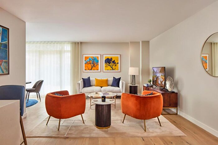 2 Bedroom Retirement Property For Sale In Shootersway, Berkhamsted, HP4