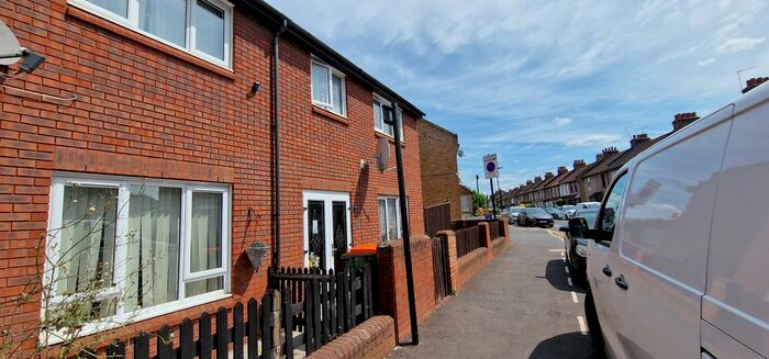 3 Bedroom Terraced House To Rent In Roman Road, London, E6