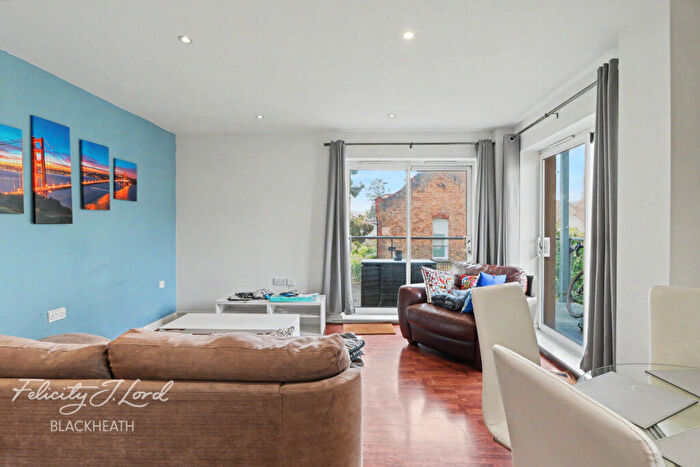 2 Bedroom Apartment To Rent In Hither Green Lane, London, SE13