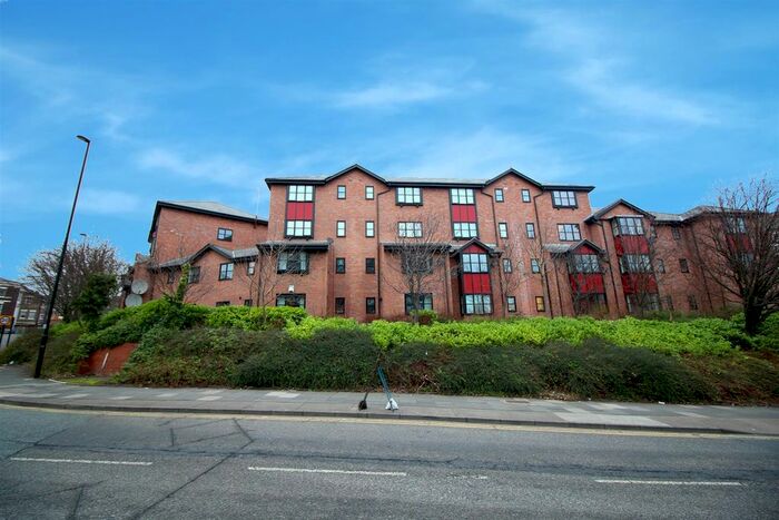 2 Bedroom Flat To Rent In Sloane Court, City Centre, Newcastle Upon Tyne, NE2