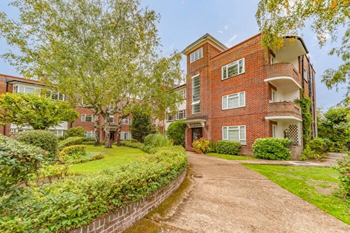 2 Bedroom Flat For Sale In Eaton Rise, W5