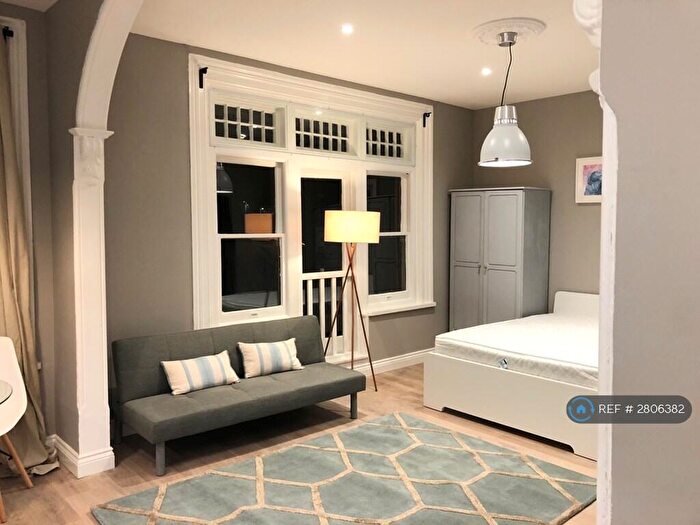 1 Bedroom Flat To Rent In Ramilies, Southsea, PO5