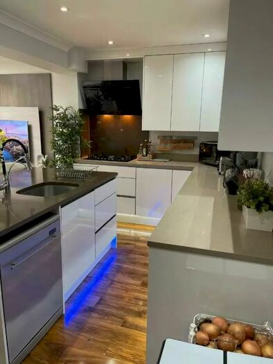 4 Bedroom Terraced House To Rent In Lodge Avenue, Croydon CR0