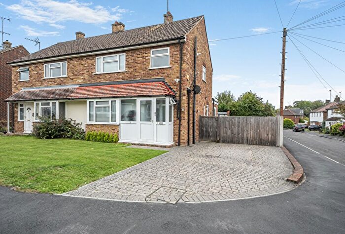 3 Bedroom Semi-detached House For Sale In Cleves Road, Kemsing, Sevenoaks, Kent, TN15