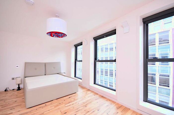 2 Bedroom Flat To Rent In Red Lion Street, Holborn, London, WC1R