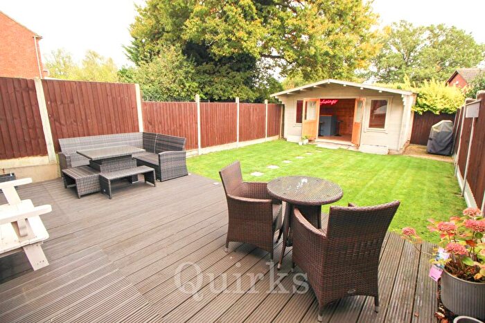 2 Bedroom Semi-Detached House For Sale In Redwing Drive, Billericay, CM11