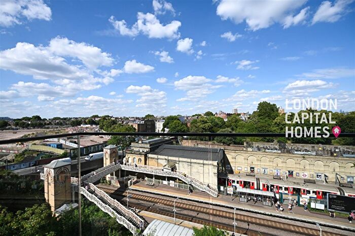 1 Bedroom Flat To Rent In Columbia Gardens, London, SW6