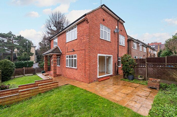 4 Bedroom Detached House To Rent In Hampton Close, West Wimbledon, London, SW20