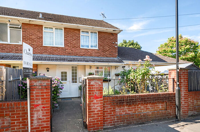 3 Bedroom End Of Terrace House For Sale In Proctor Close, Thornhill, Southampton, Hampshire, SO19