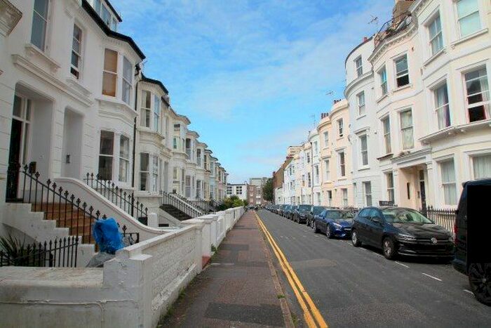 2 Bedroom Flat To Rent In St. Georges Terrace, Brighton, BN2