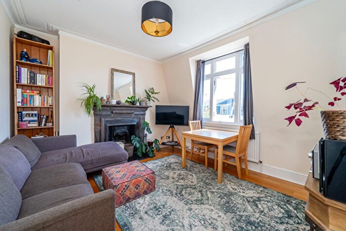 2 Bedroom Flat To Rent In Widley Road, London, W9