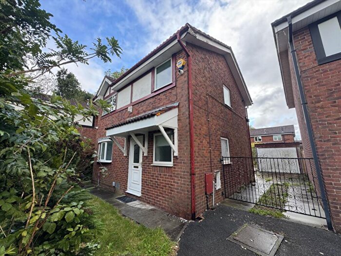 3 Bedroom Detached House To Rent In Summertrees Avenue, Lea, Preston, PR2