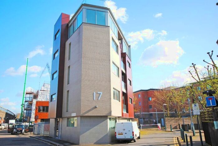 2 Bedroom Flat To Rent In Newport Street Kennington, SE11